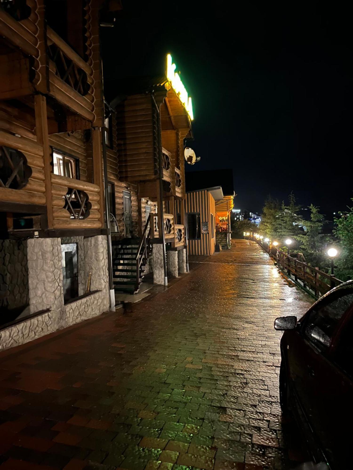 Krucha Hotel Bukovel Ngoại thất bức ảnh